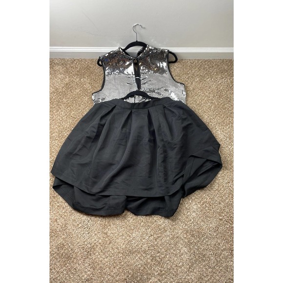 Forever 21 Formal Shirt and Balloon skirt - Picture 9 of 10